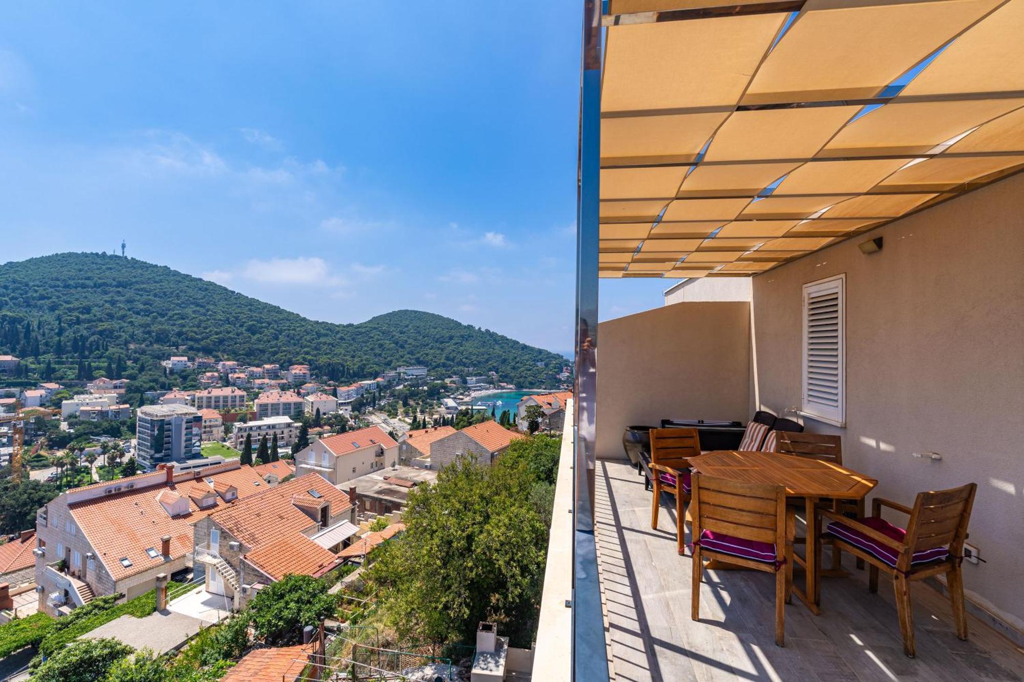 The Panoramic View Penthouse Apartment Sweet Petite ドゥブロブニク エクステリア 写真