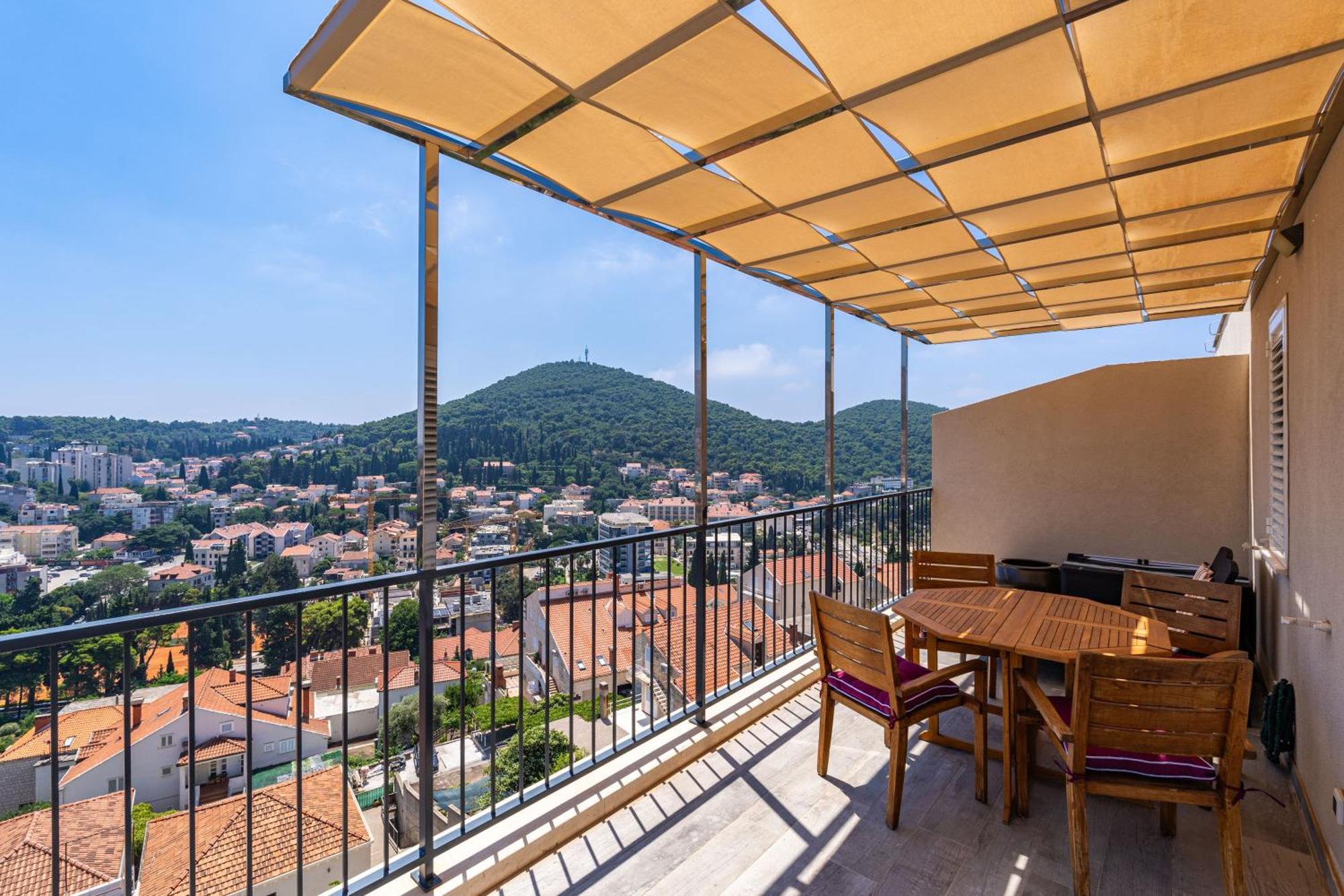 The Panoramic View Penthouse Apartment Sweet Petite ドゥブロブニク エクステリア 写真