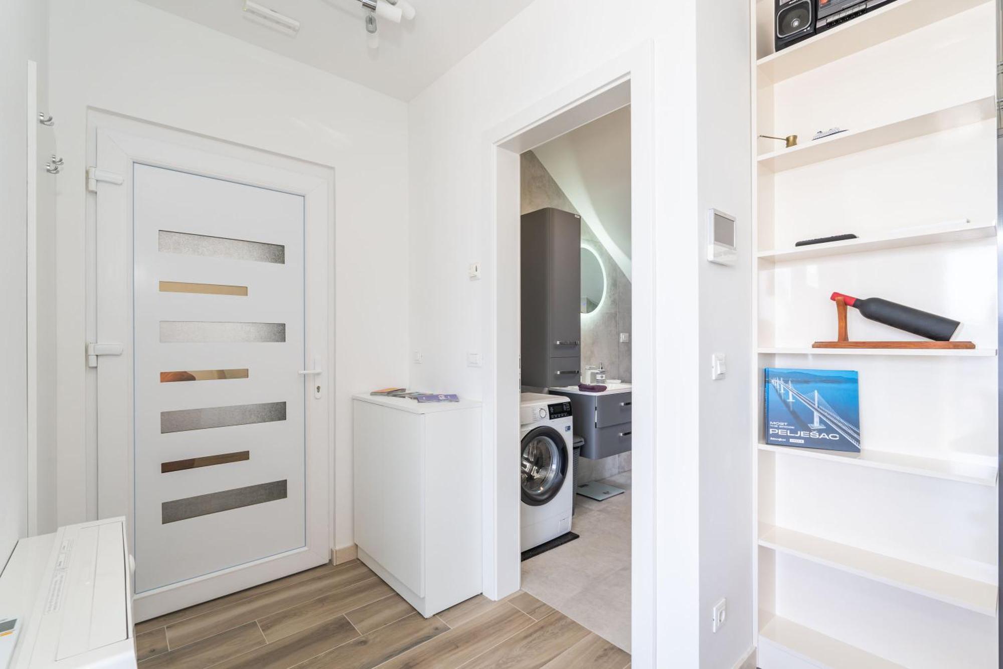 The Panoramic View Penthouse Apartment Sweet Petite ドゥブロブニク エクステリア 写真